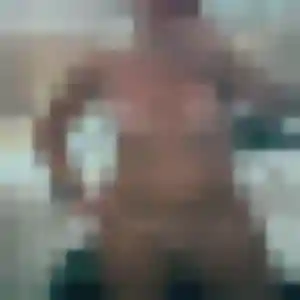 Photo exclusive de Daba, 25 ans à Lorry-lès-Metz - plan discret