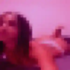 Viviane, fille de 27 ans propose plan cul à Maillane