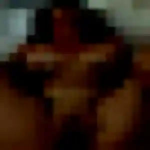 Charmante Titilayo, 29 ans à Maisons-du-Bois-Lièvremont - voir sa photo