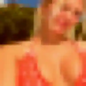 Photo exclusive de Oumou, 23 ans à Marigny-Saint-Marcel - plan discret