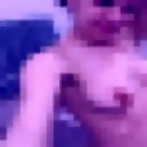 Perrine, 22 ans, dispo pour plan cul à Merdrignac