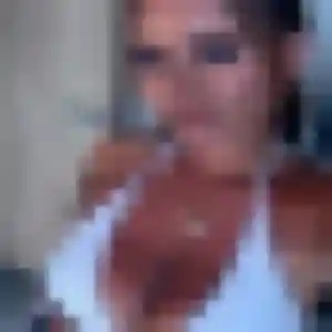 Lise, femme de 27 ans cherche plan cul à Meusnes