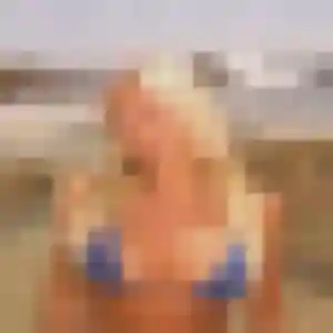 Neema, 36 ans, dispo pour plan cul à Montenay
