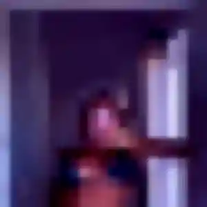 Joy, 36 ans, en ligne à Moulézan pour une rencontre coquine