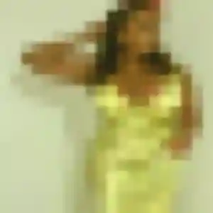 Charmante Ebele, 39 ans à Mozé-sur-Louet - voir sa photo