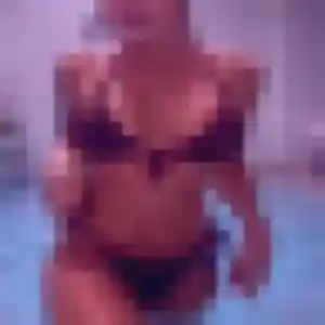 Sexy Béatrice, 28 ans à Muneville-le-Bingard - voir sa photo