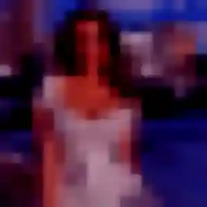 Charmante Aya, 28 ans à Oudrenne - la contacter
