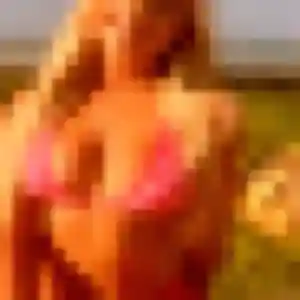 Photo de Astou à Outarville (41 ans) - plan cul gratuit