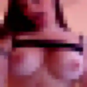 Hélène, 22 ans, connectée à Ouzouer-sur-Trézée pour un plan cul