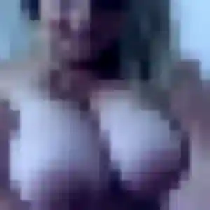 Exaucée, 22 ans, connectée à Parly pour une rencontre coquine