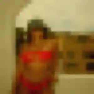 Paulette, 28 ans, en ligne à Plévenon pour un plan cul