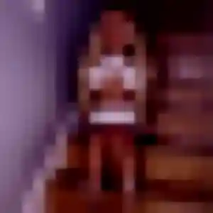 Henriette, 38 ans, en ligne à Plœuc-L'Hermitage pour une rencontre coquine
