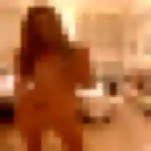Photo privée de Zaïna, 25 ans à Plumelec - plan discret