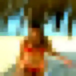 Faustine, 36 ans, en ligne à Poilley pour une rencontre coquine
