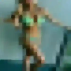 Photo sexy de Saly, 23 ans à Ponchon - plan discret