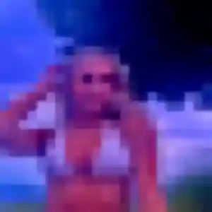 Efua, femme de 36 ans propose plan cul à Pugny-Chatenod