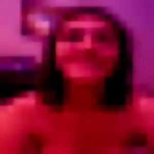 Photo de Adja à Reignac (34 ans) - plan cul discret