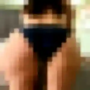 Sexy Takha, 28 ans à Roiffé - voir sa photo