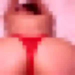 Yasmine, 26 ans, connectée à Saint-Armel pour un plan cul
