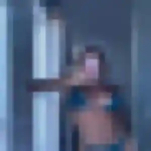 Photo sexy de Folake, 45 ans à Saint-Georges-de-Reintembault - plan discret