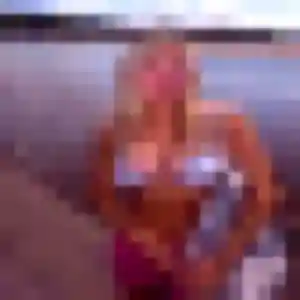 Ronke, 29 ans, en ligne à Saint-Jean-sur-Mayenne pour une rencontre coquine