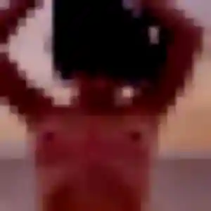 Charmante Cindy, 25 ans à Saint-Julien-du-Sault - voir sa photo