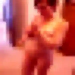 Valentine, femme de 28 ans cherche plan cul à Saint-Lumine-de-Coutais
