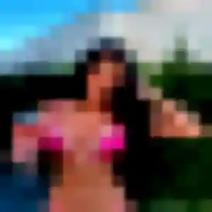 Charmante Lilou, 22 ans à Saint-Malo-de-Guersac - la contacter