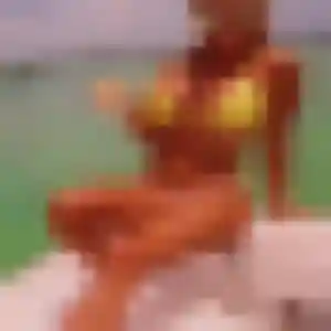 Ursula (35 ans) à Saint-Martin-la-Pallu cherche une rencontre rapidement
