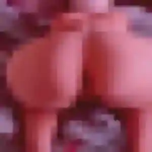 Rejoins Adwoa, 30 ans à Saint-Ouen-du-Breuil en privé