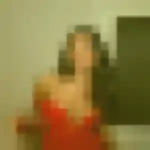 plan cul à Saint-Pierre-du-Mont : photo de Vanessa, 32 ans - sans engagement