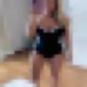 Rejoins Nana, 30 ans à Saint-Sauveur en privé