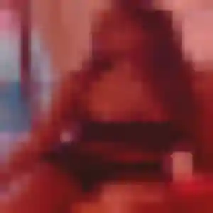 Omotola, 28 ans, cherche un plan cul à Saint-Victor-Malescours