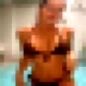 Profil de Adjoua à Saint-Vincent-de-Barbeyrargues (43 ans) - plan cul gratuit