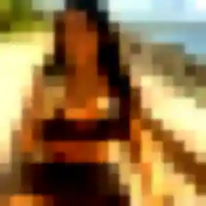 Ebele, 26 ans, connectée à Sassenay pour une rencontre coquine