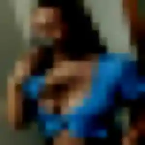 Ngozi, 37 ans, connectée à Serqueux pour un plan cul