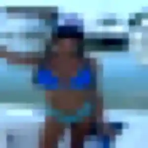 Folake, femme de 27 ans cherche plan cul à Surin