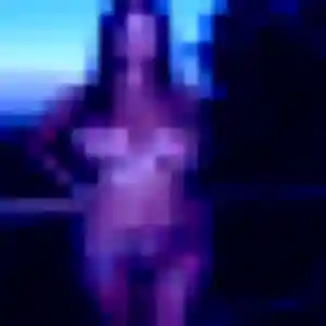 Découvre Nathalie, 22 ans à Surques en privé