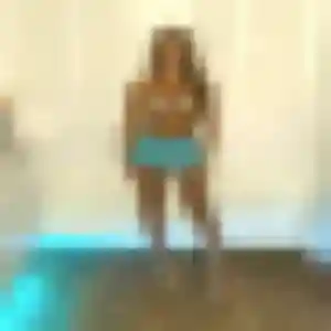 Adélaïde, femme de 36 ans propose plan cul à Tavers