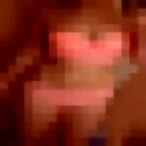 Photo exclusive de Djeneba, 36 ans à Trédrez-Locquémeau - rencontre sans lendemain