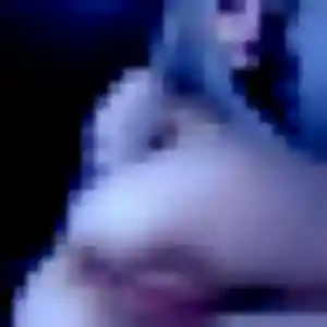 Madeleine, femme de 34 ans propose plan cul à Vayres