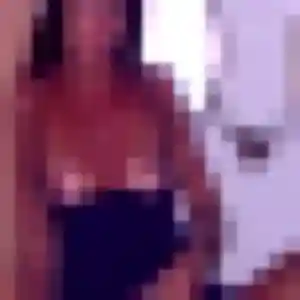 Neema, 42 ans, connectée à Vers-sur-Selle pour un plan cul