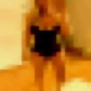 Irène, 35 ans, connectée à Violès pour une rencontre coquine