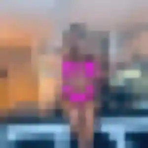 Contacte Adeline, 43 ans à Vittefleur en privé